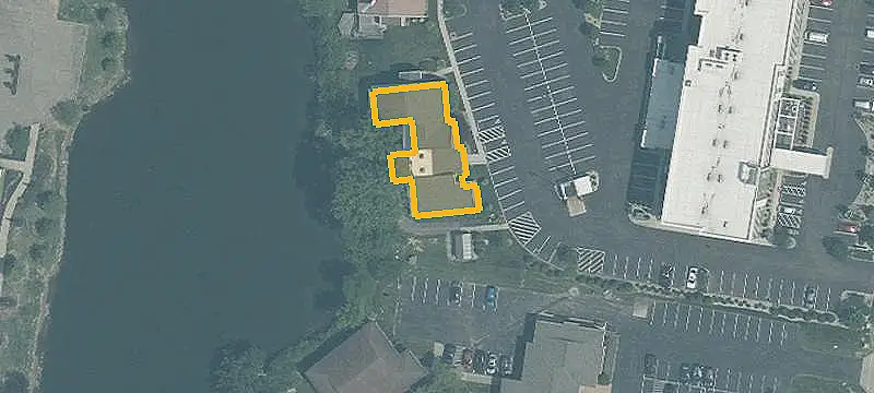Lakeside Office Building