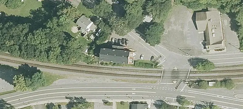 10-Unit Brick Apartment Building