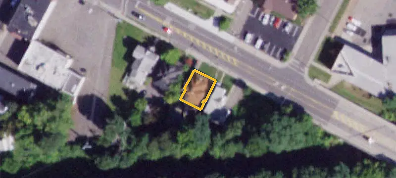 7-Unit Apartment Building