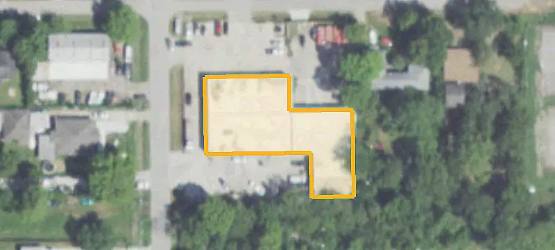 Warehouse with Seven Grade-Level Doors