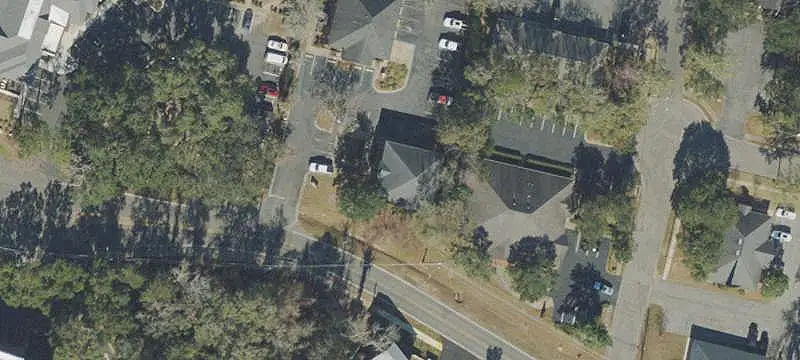 Updated Multi-Tenant Office Units
