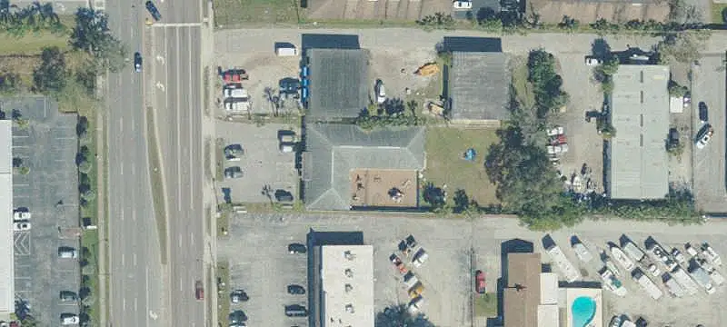 Warehouse With Auto Workshop