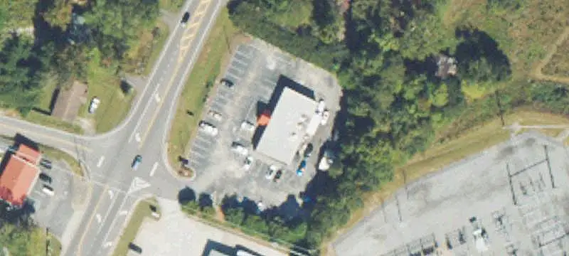 Equipped Restaurant With Outbuildings