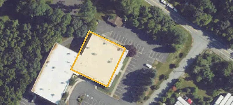 Single-Tenant Office Building