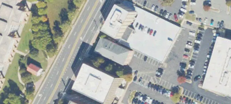 Private Office Suites Across Courthouse