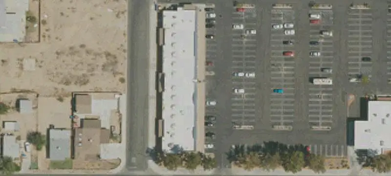 Retail Suite with Open Layout
