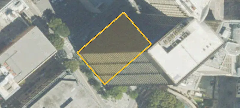 Office Units with Tenant Amenities