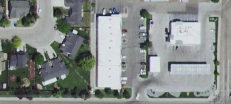 Four-Tenant Retail Center