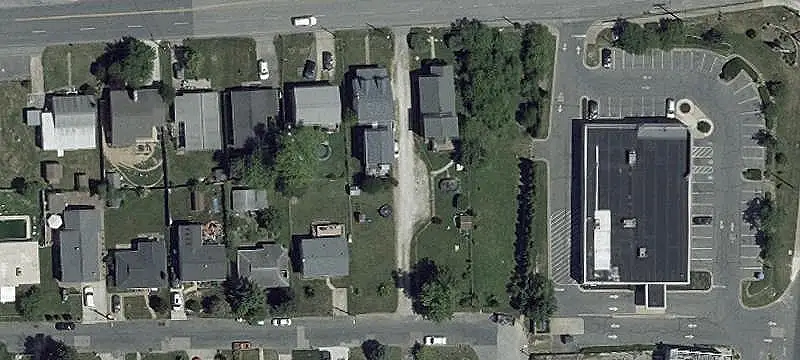 C-4 Commercial Land