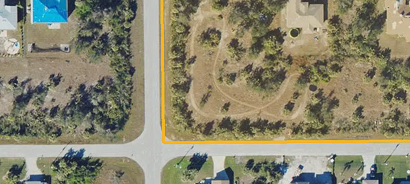Lots/Land