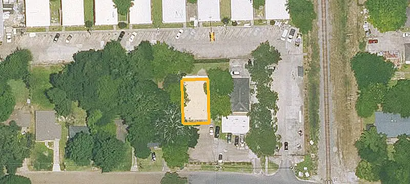 16-Unit Multifamily Property