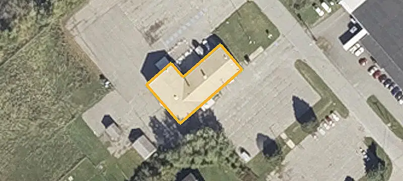 Specialty Property with Dual-Floor Access