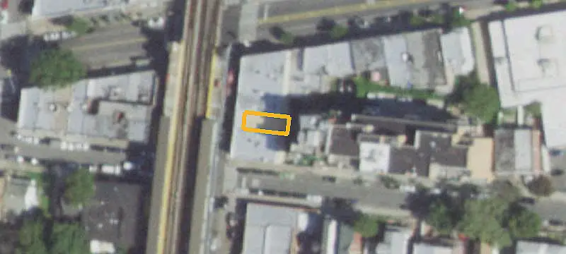 Warehouse with Mezzanine Office