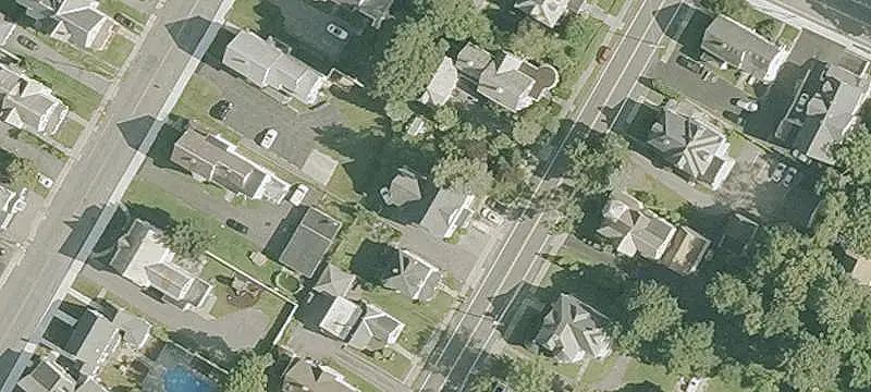 5-Unit Multifamily Building