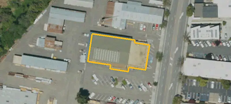 Single-Story Specialty Property