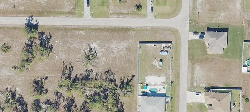 3704 NW 46th St, Cape Coral, FL 33993