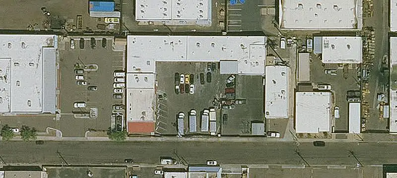 Multi-Suite Flex Building