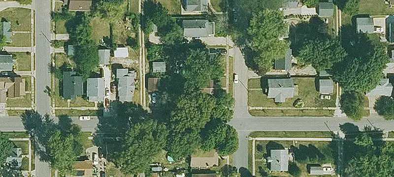 Corner-Lot Flex Building