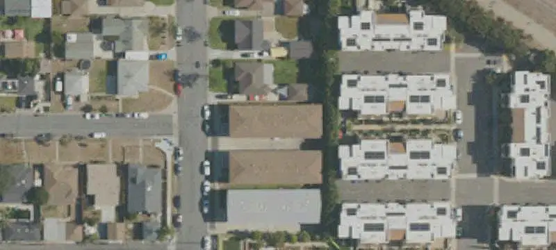6-Unit Multifamily Building