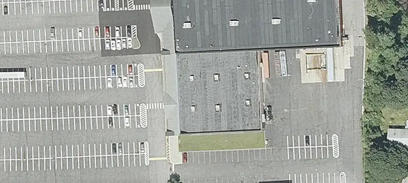 Fully Leased Shopping Center