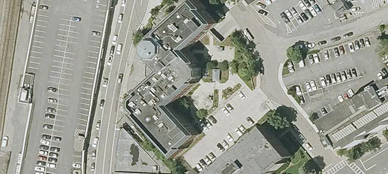 Freestanding Retail Building