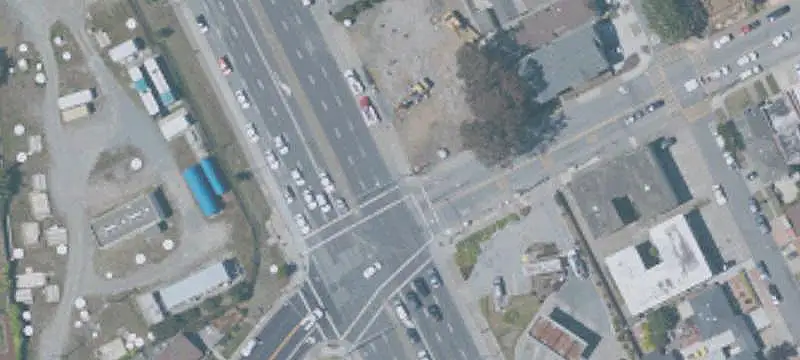 Freestanding 3-Tenant Shopping Center