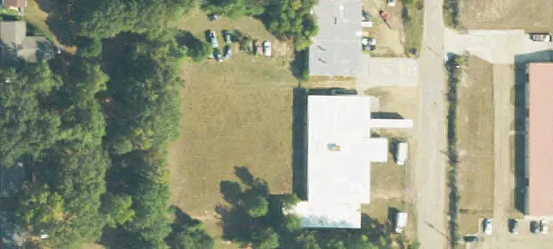 Warehouse with Dock-High Bays