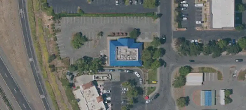 Freestanding Restaurant with Parking