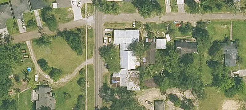 Updated Mixed-Use Property with Duplex