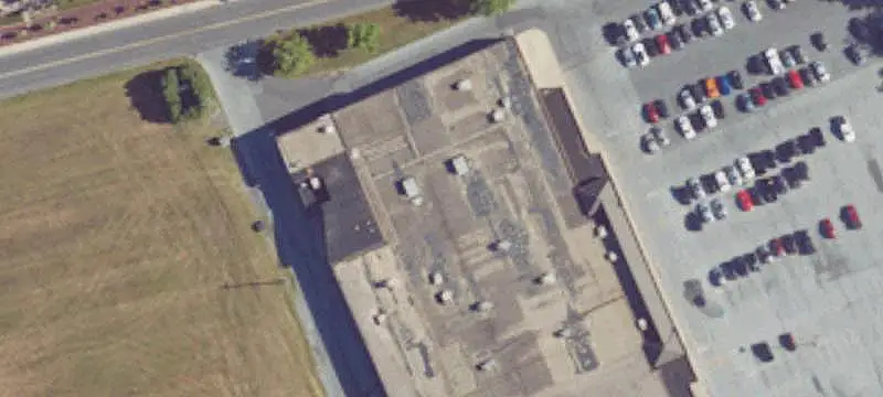 Power Train-Anchored Shopping Center