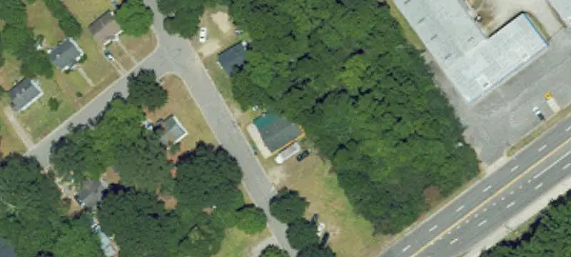 Grocery and Convenience Store Building