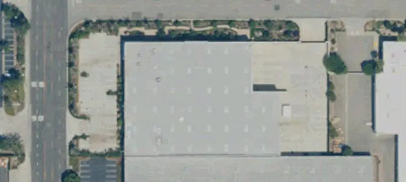 Freestanding Flex Space with Yard