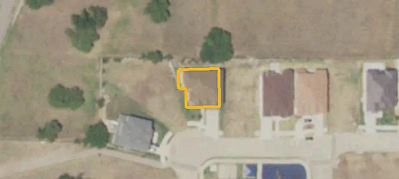Lots & Acreage / Improved Land