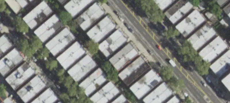 4-Unit Walk-Up Apartment Building