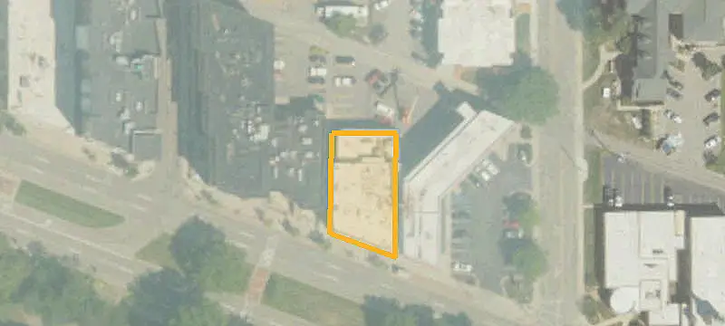 Endcap Retail Space