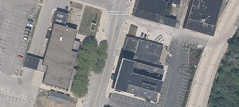 Storefront Property with Garage Use