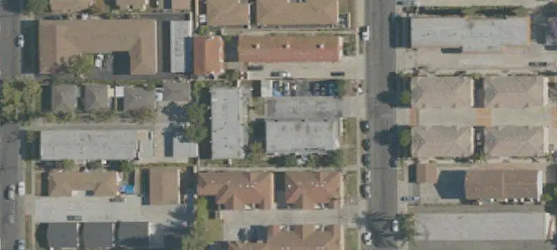 10-Unit Apartment Building