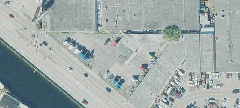 Retail Space Near Major Expressways