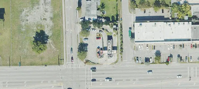 Drive-Through Restaurant with Full Access