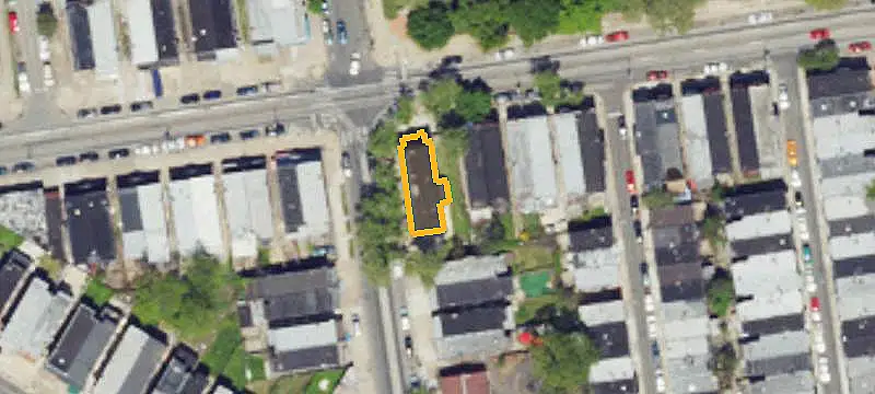 Renovated 6-Unit Apartment Building