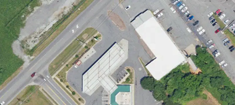 Freestanding Convenience Store