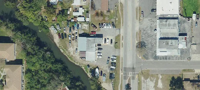 Waterfront Auto Shop