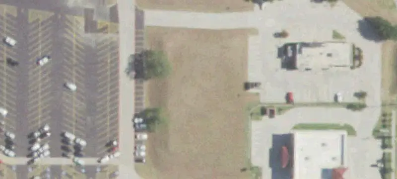 Commercial Land at Roadway Intersection