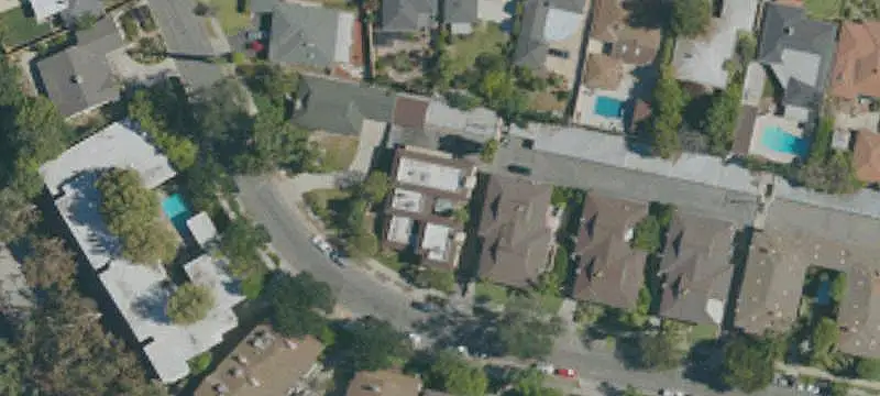4-Unit Apartment Building with Carports