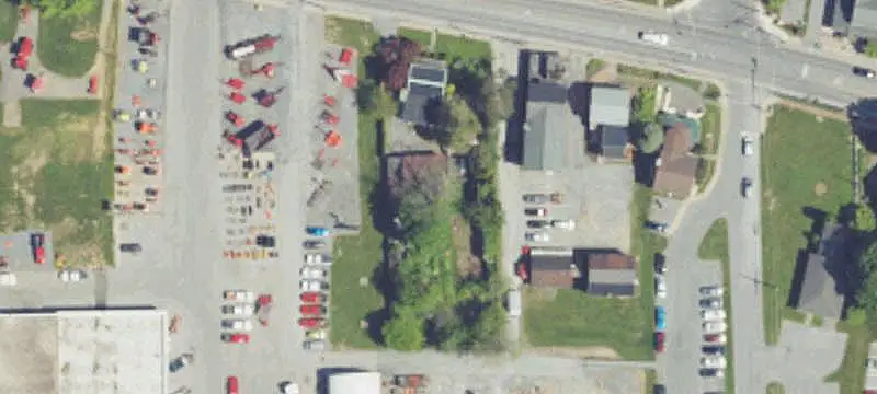 Signalized Commercial Land