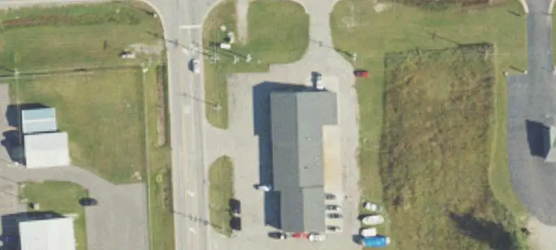 Flex Space with Overhead Door