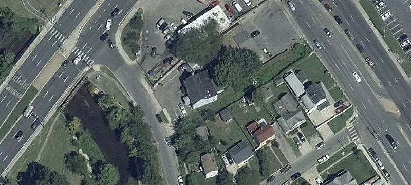 Mixed-Use Property with Animal Hospital