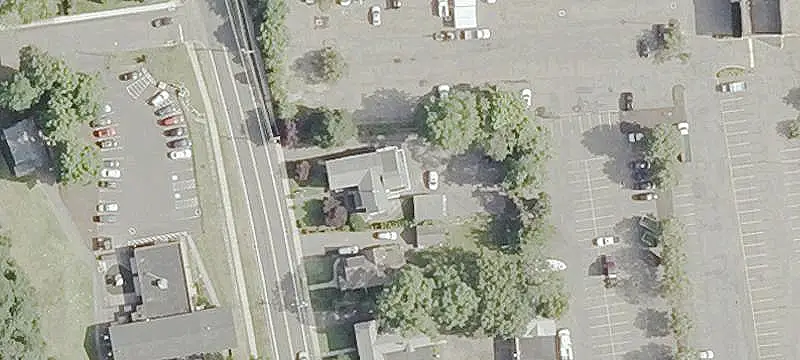 Mixed-Use Property with Barber Shop