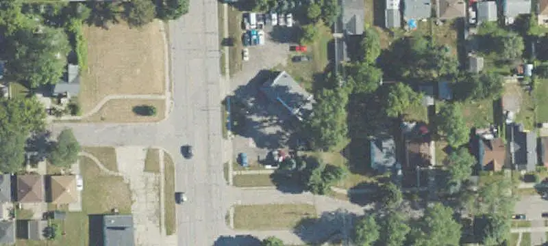 Cinder Block Auto Repair Building
