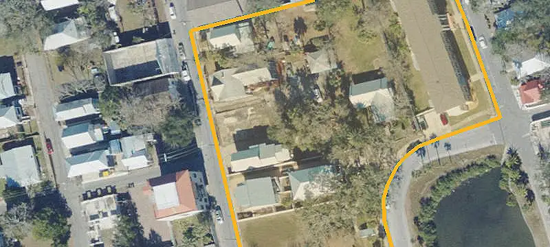 Commercial Land in Opportunity Zone